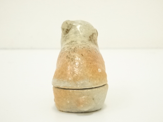  信楽焼　高橋楽斎造　干支戌香合（共箱）